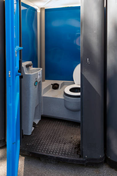 Best Porta potty rental near me  in Lakeview, OR